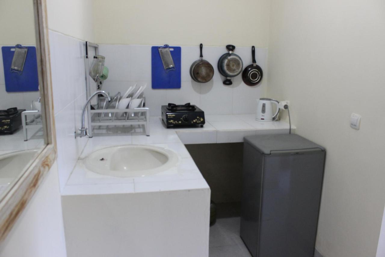 Ady Homestay Улувату Экстерьер фото